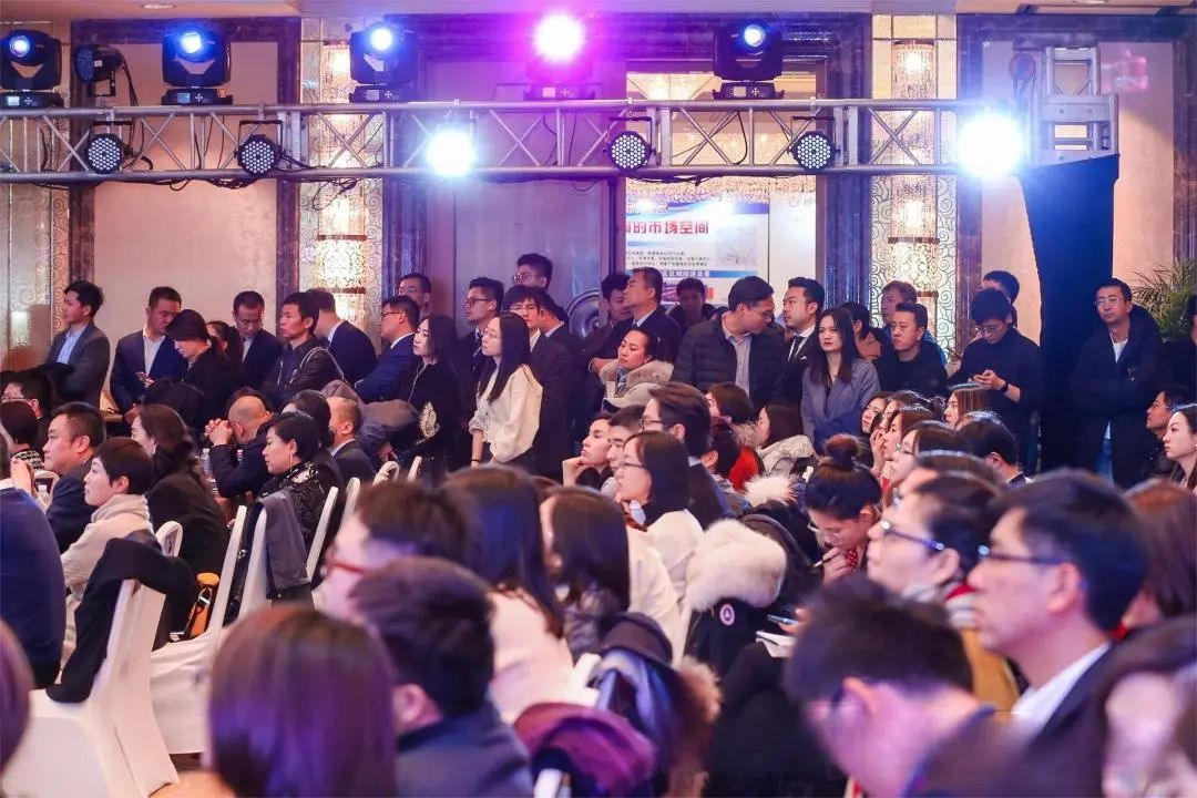 vbox7192_BM6Q8270_122433.jpg 图片